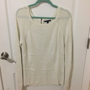 Cream Sweater: American Eagle (XL)